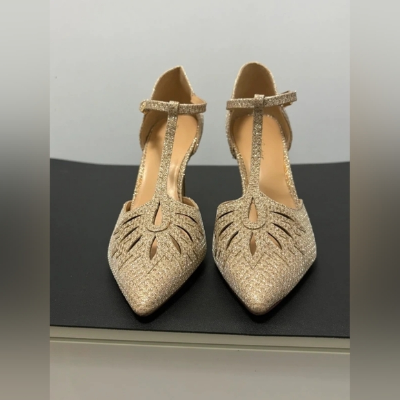 Roland Cartier gold heels - Picture 3 of 5